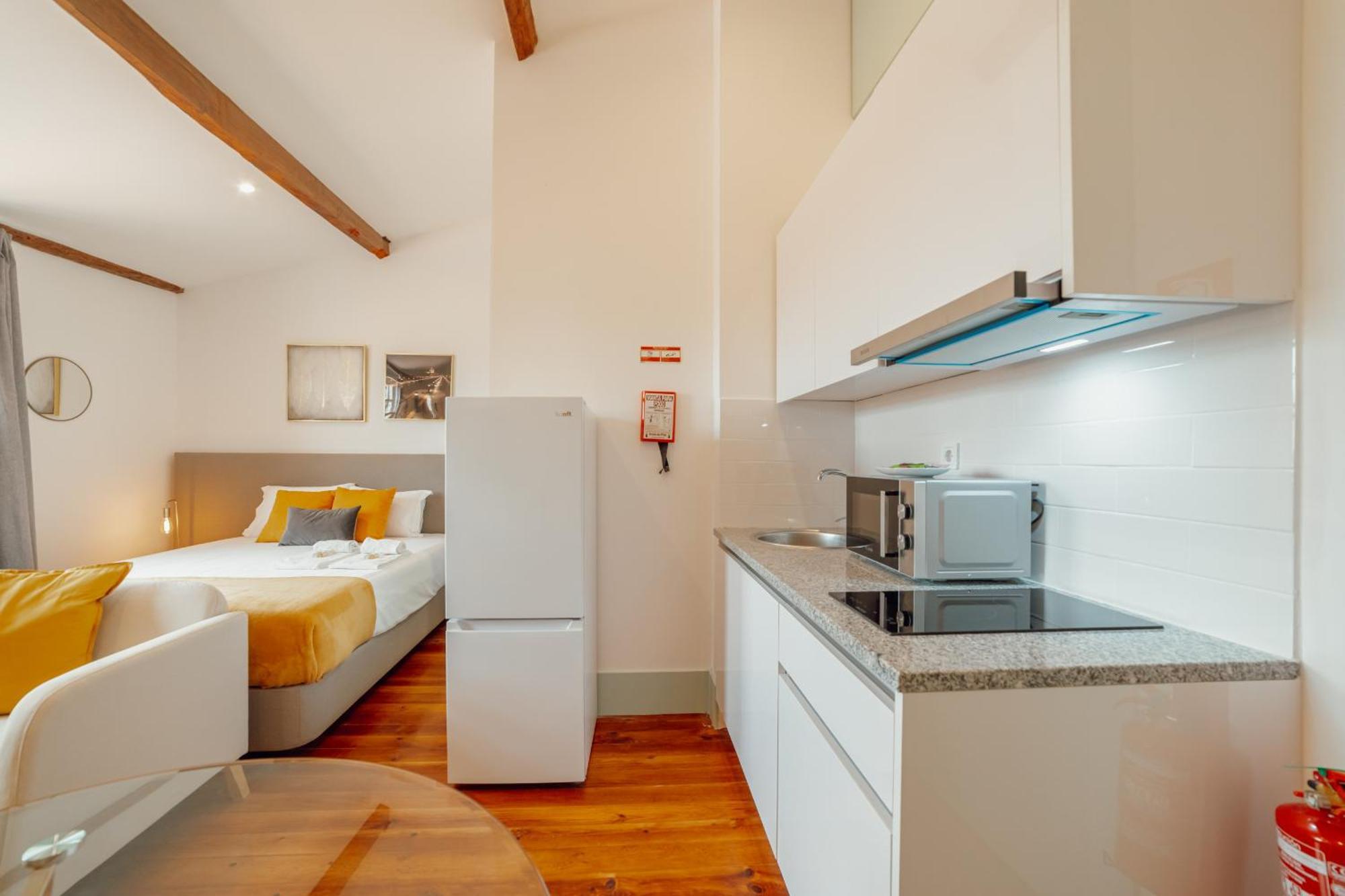 Downtown Suites By Vacationy Porto Exterior photo