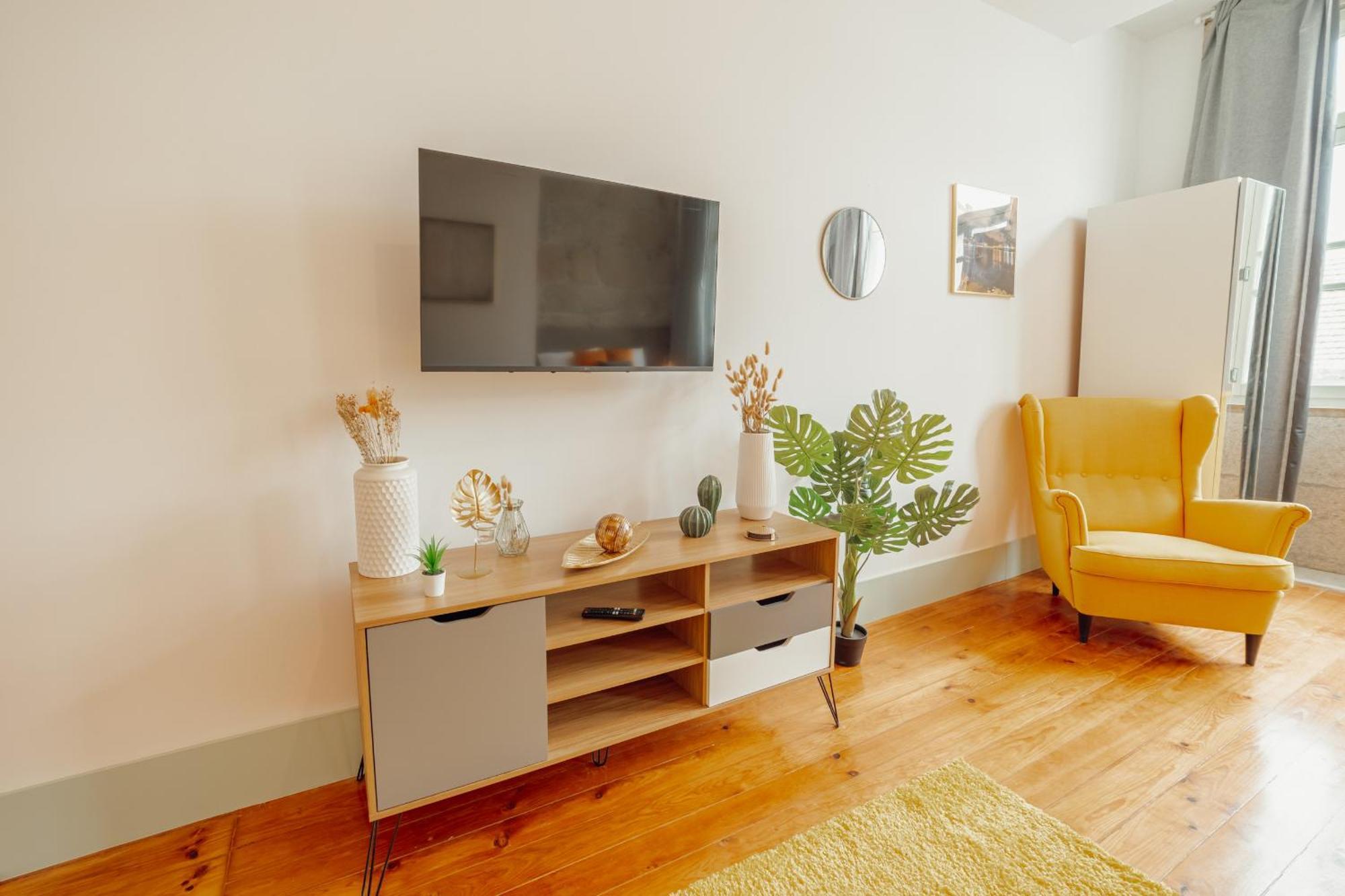Downtown Suites By Vacationy Porto Exterior photo