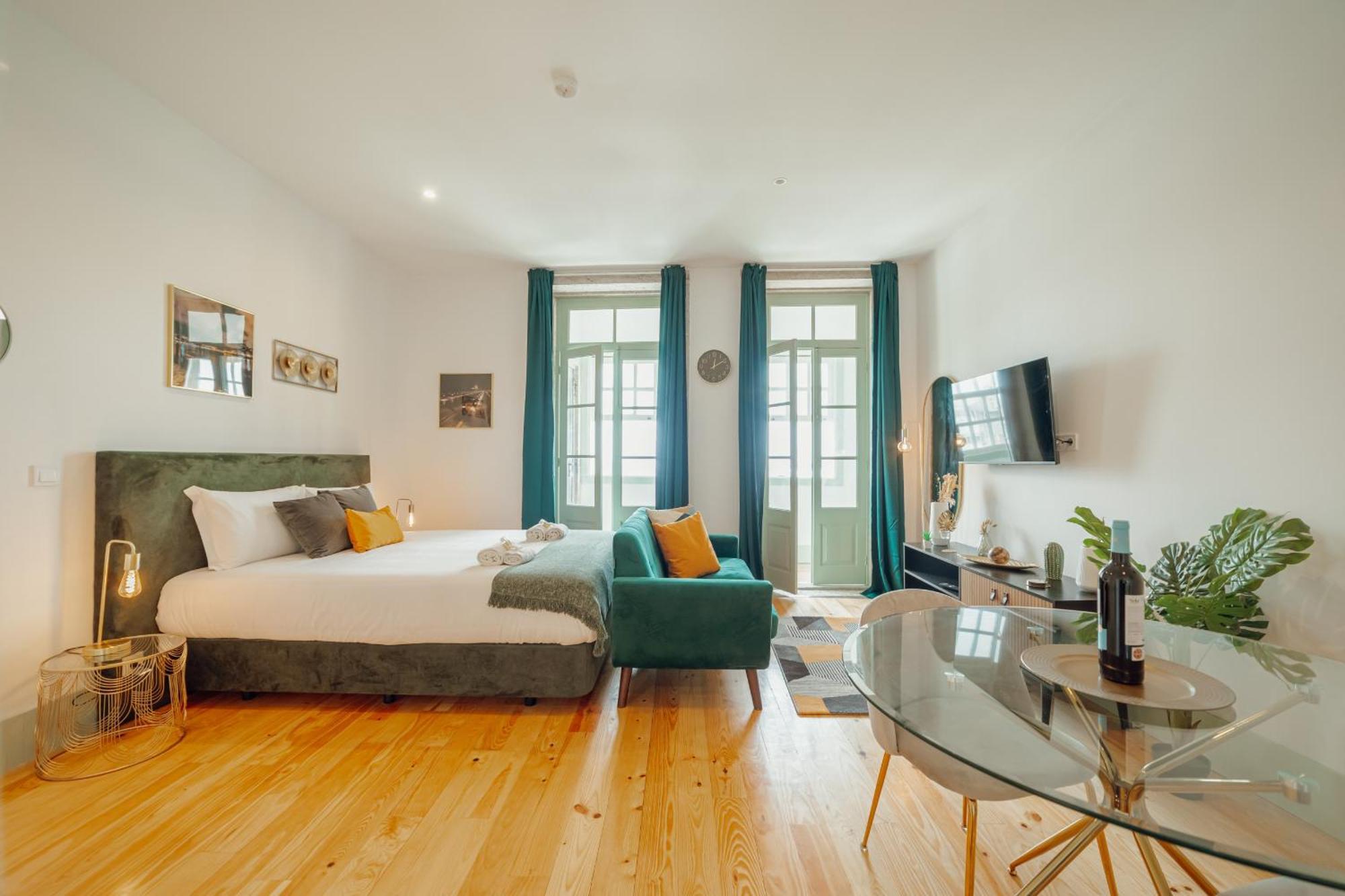 Downtown Suites By Vacationy Porto Exterior photo