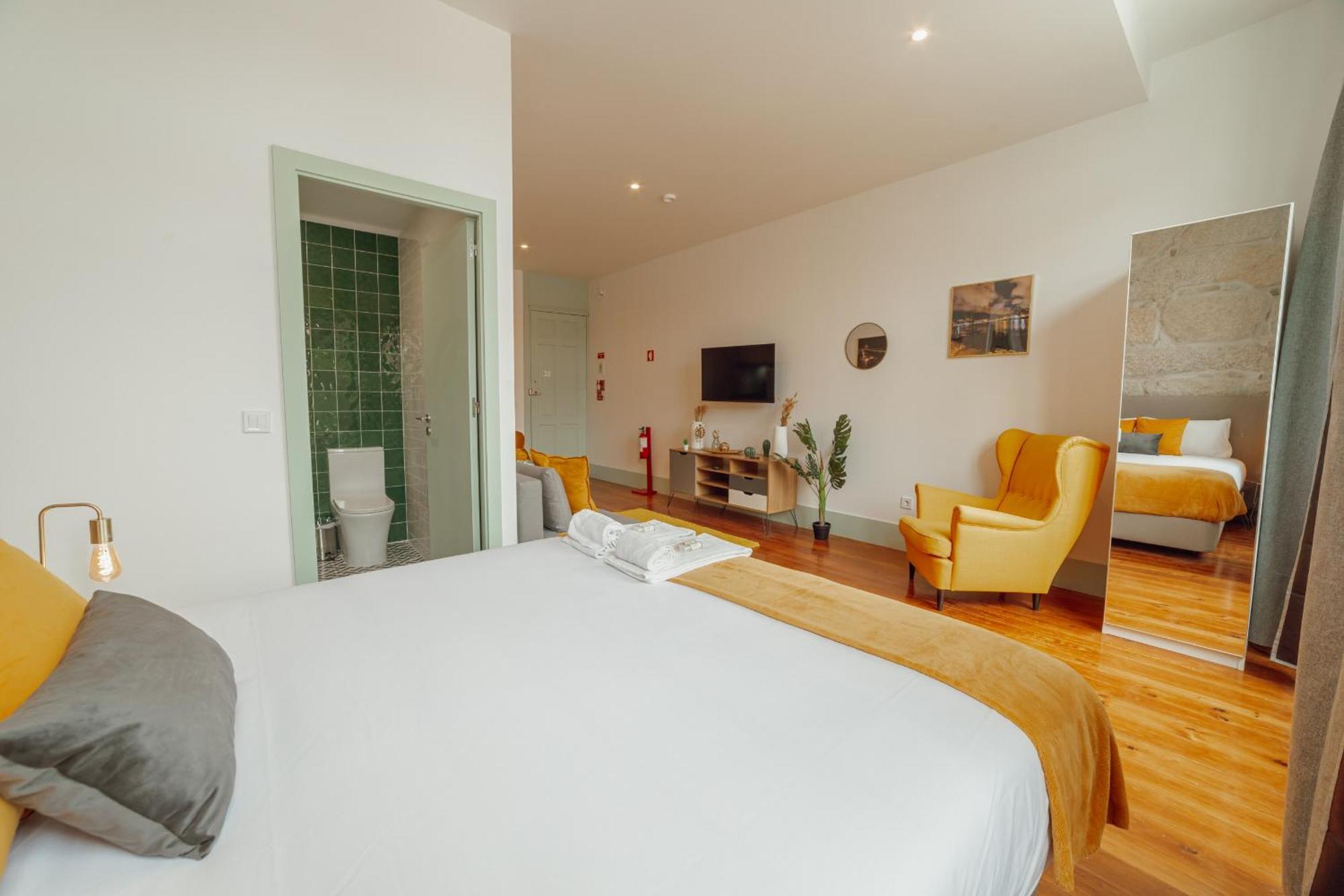 Downtown Suites By Vacationy Porto Exterior photo